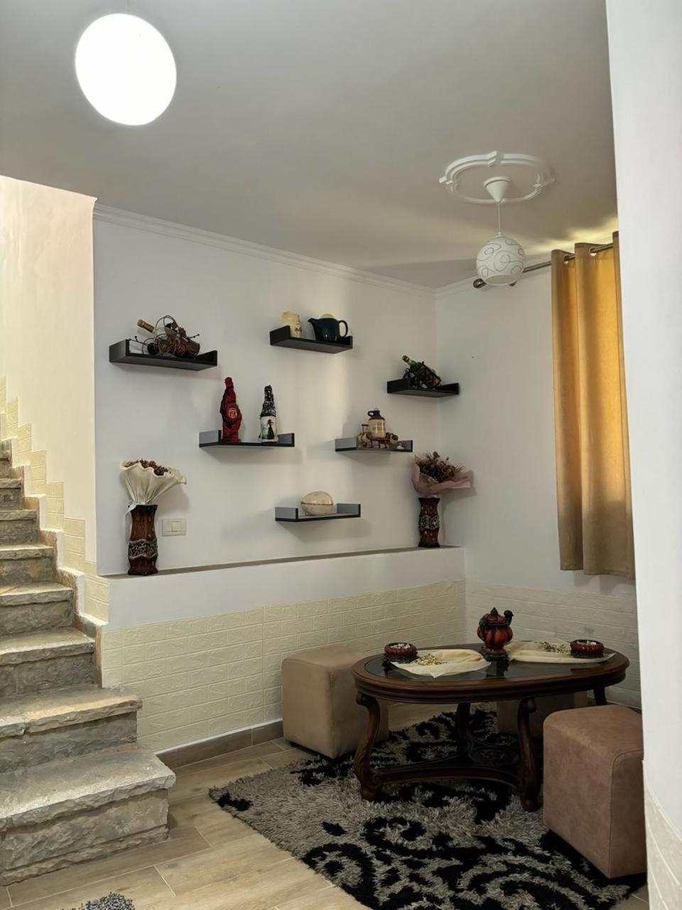Guest House Adi Hoxha Berat Exterior foto