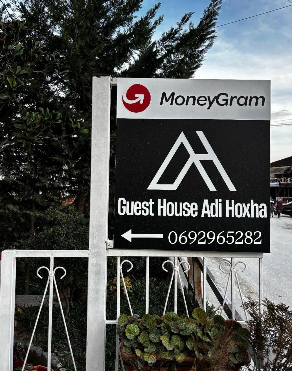 Guest House Adi Hoxha Berat Exterior foto